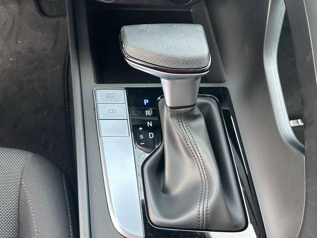 2025 Hyundai Elantra SE photo 27