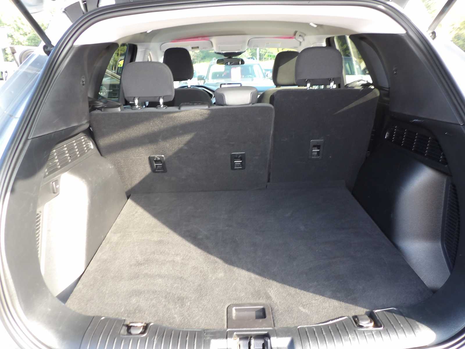 2021 Ford Escape SE Hybrid photo 12