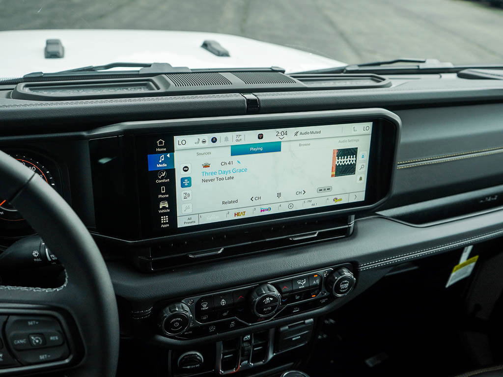 2025 Jeep Gladiator Sport photo 21