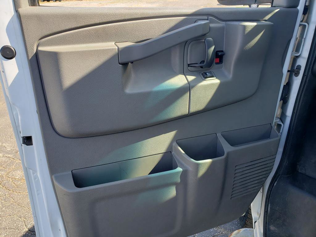 2017 Gmc Savana 2500 Cargo photo 11
