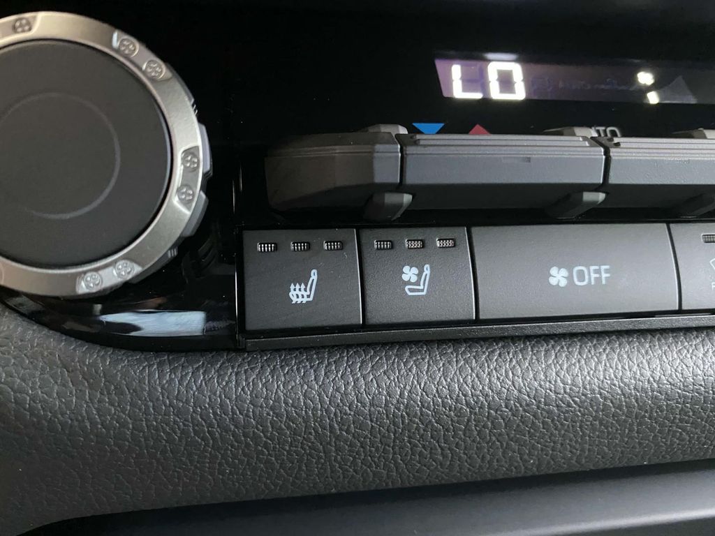 2025 Toyota Tundra TRD Pro CrewMax photo 10