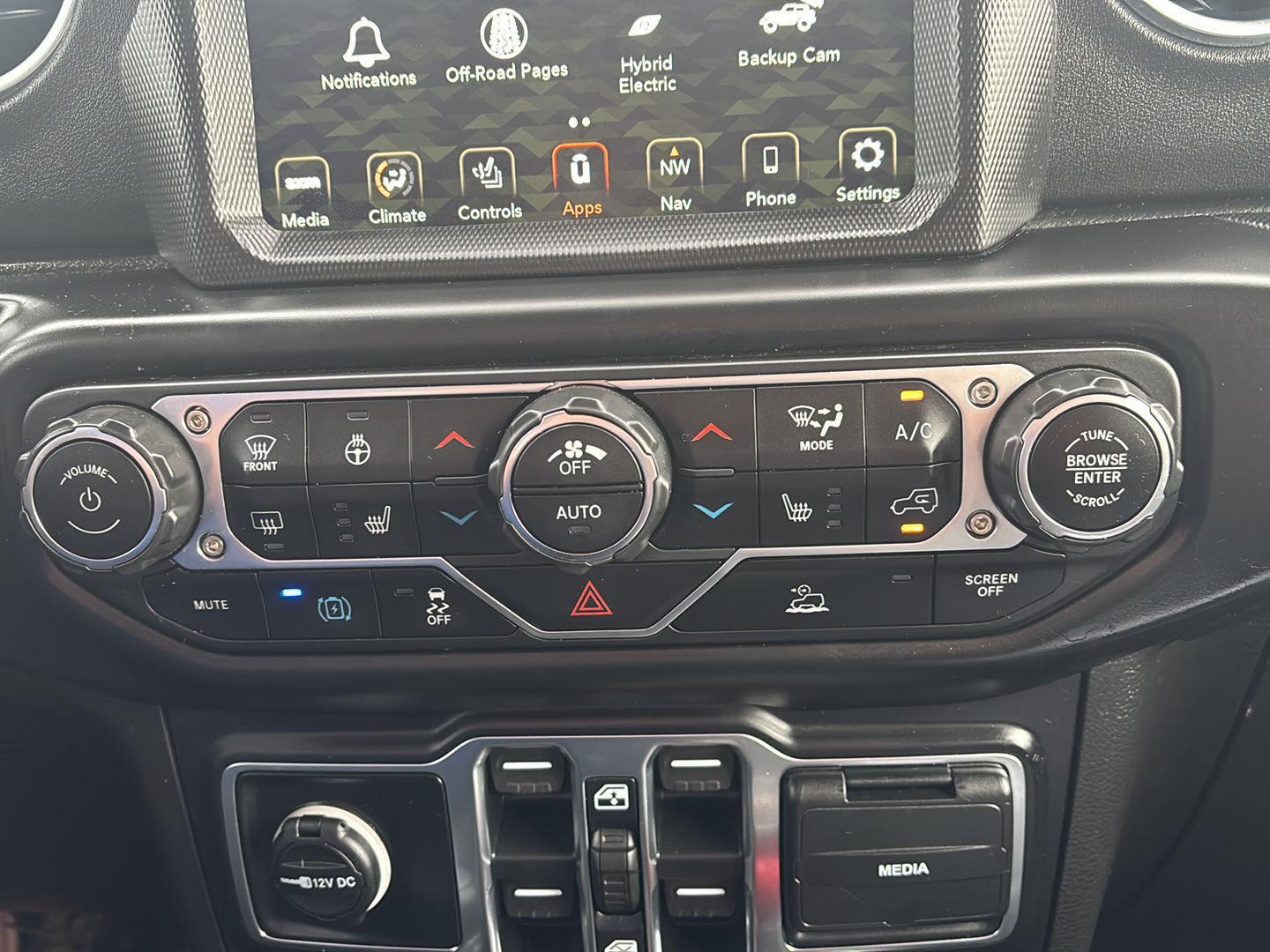 2022 Jeep Wrangler 4xe Unlimited Rubicon photo 19