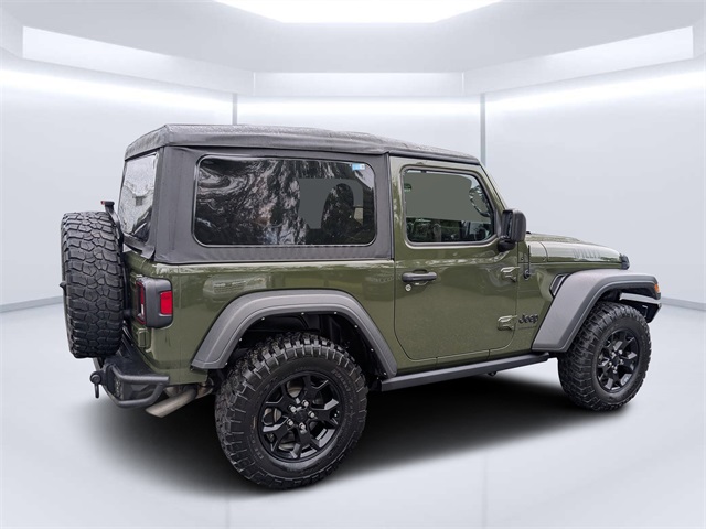 2022 Jeep Wrangler Willys photo 2