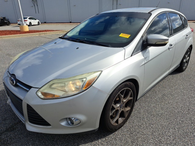 Used 2014 Ford Focus SE with VIN 1FADP3K23EL455305 for sale in Florence, SC