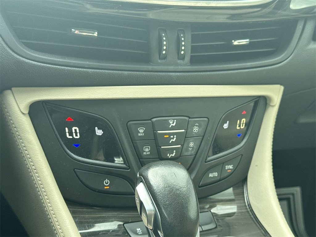2020 Buick Envision Preferred photo 25