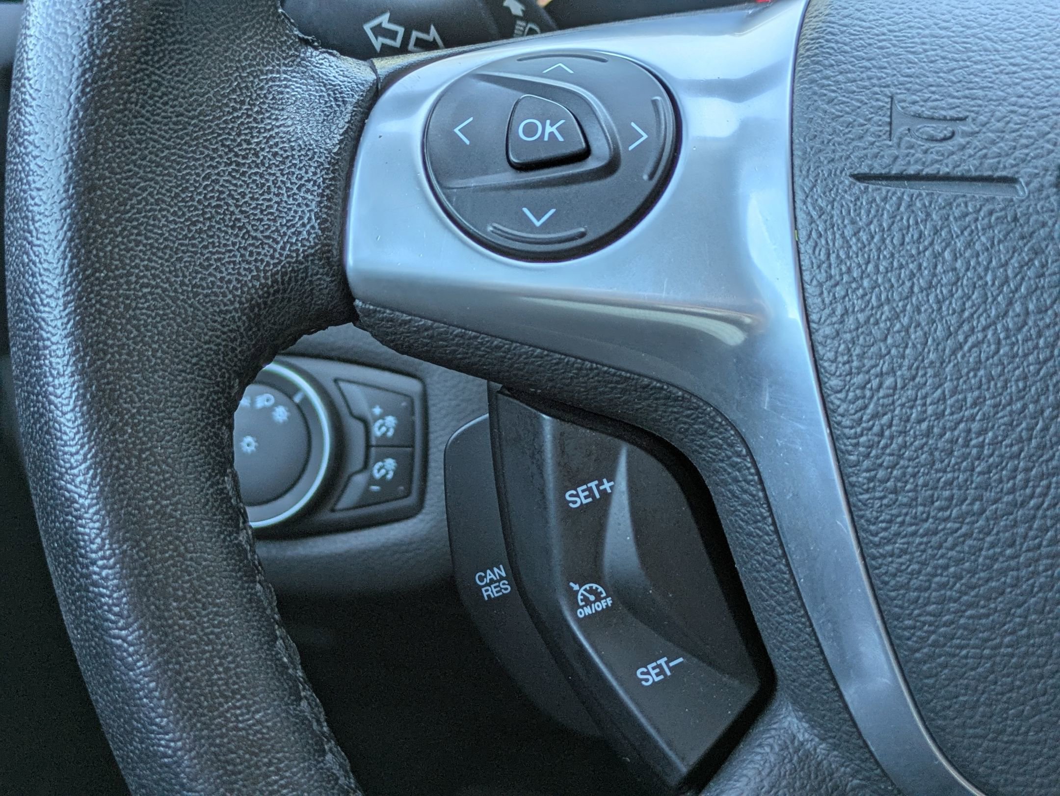 2015 Ford Escape SE photo 13
