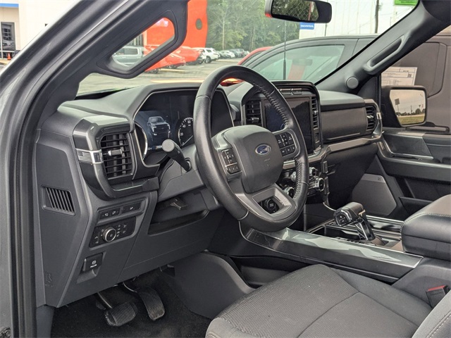 2022 Ford F-150 XLT photo 2