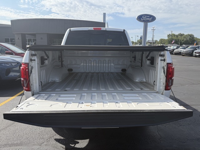 2016 Ford F-150 Lariat photo 3