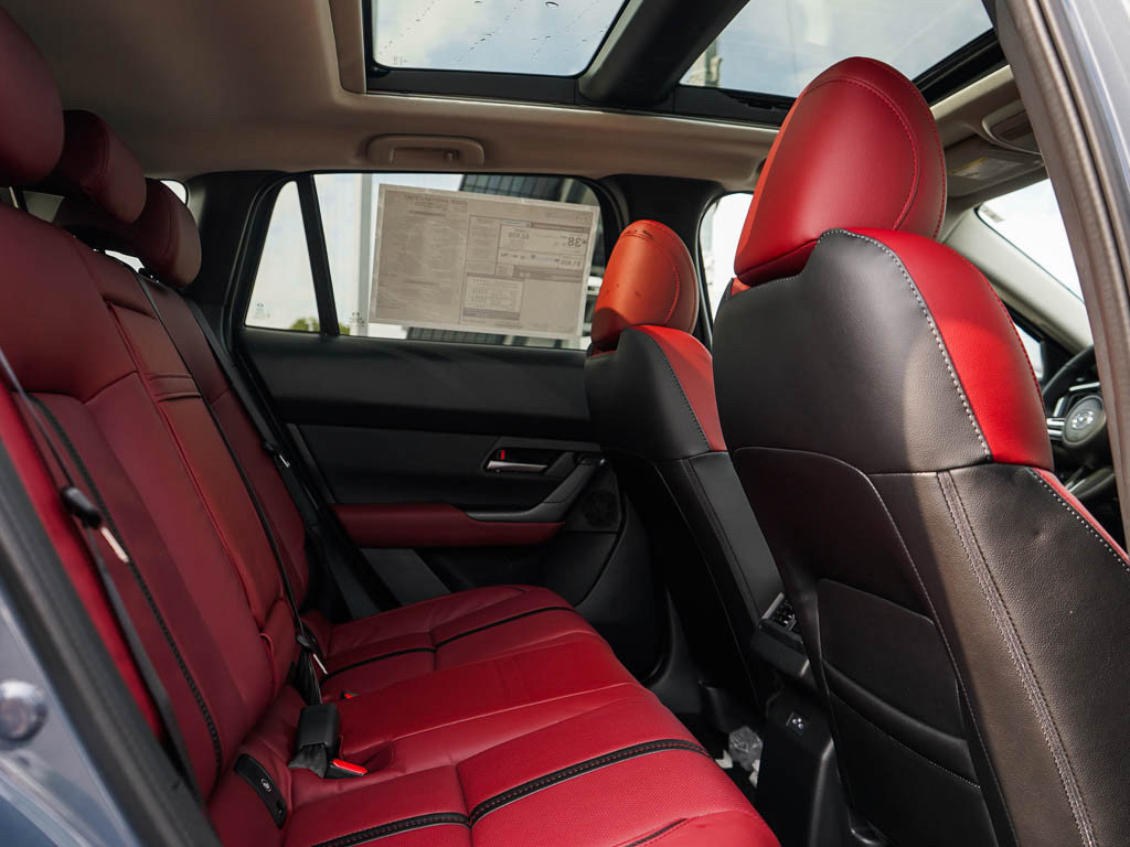 2025 Mazda CX-50 Premium photo 9
