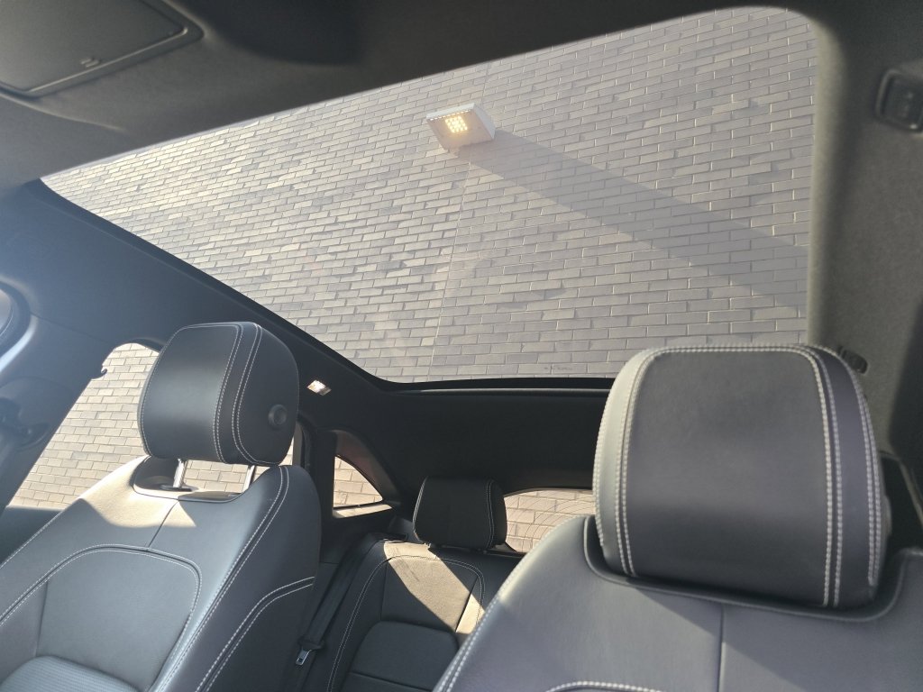 2019 Jaguar E-PACE R-Dynamic S photo 11