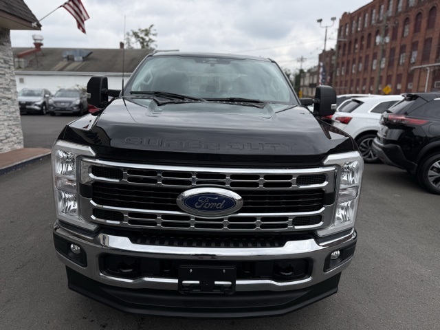 2024 Ford F-250 photo 2