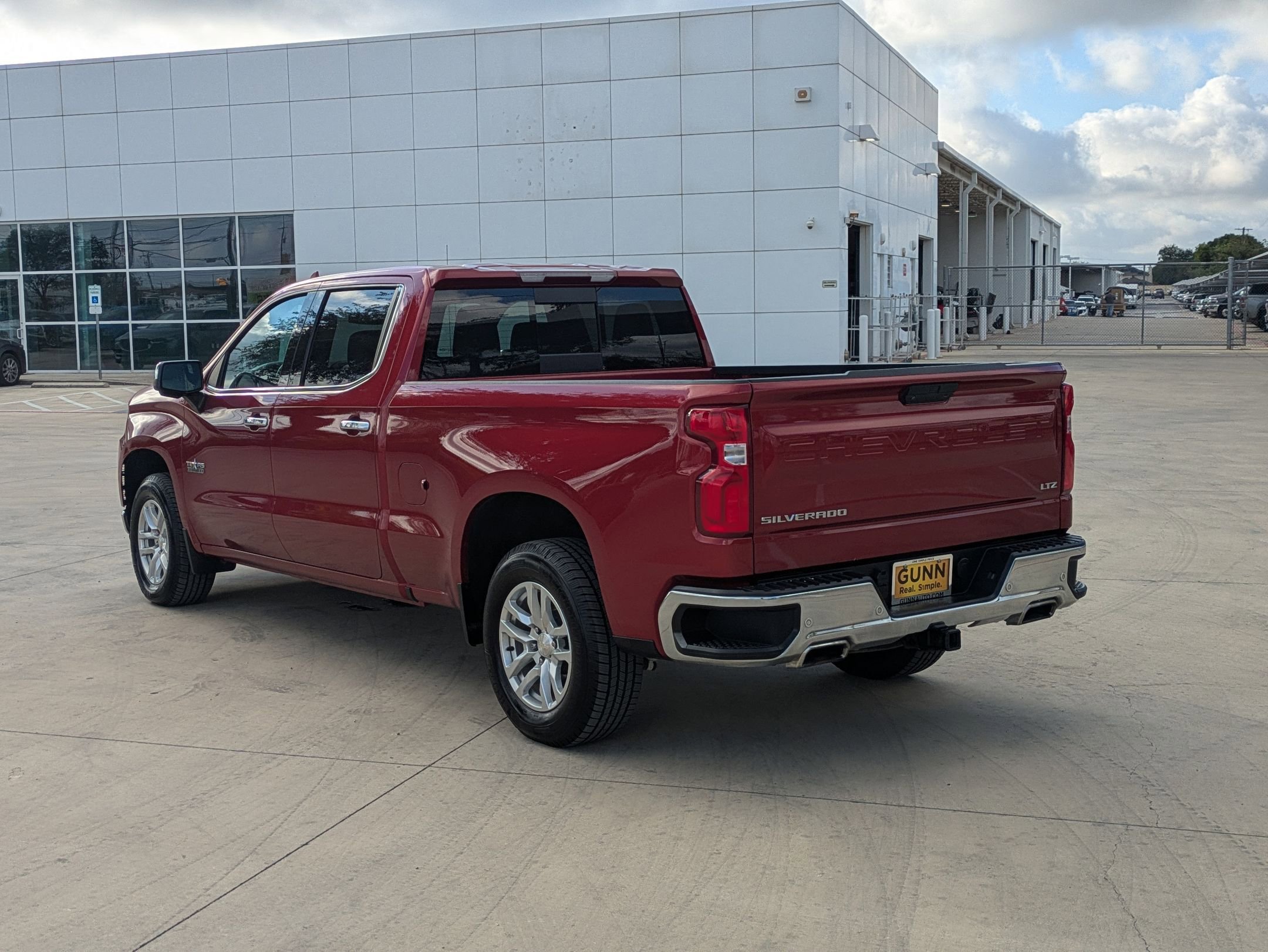 2019 Chevrolet Silverado 1500 LTZ photo 4