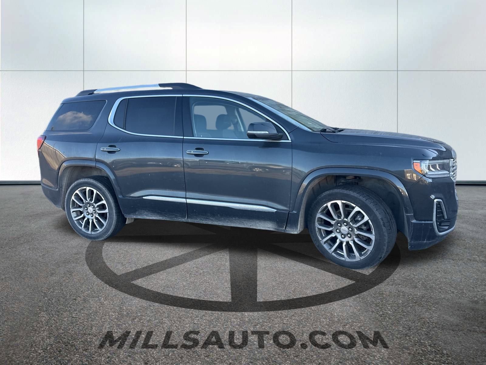 2023 Gmc Acadia Denali photo 2