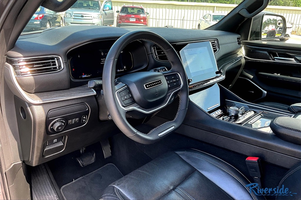 2022 Jeep Wagoneer Series III photo 16