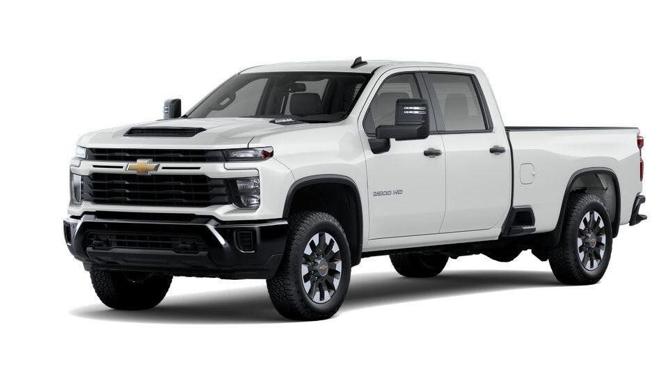 2026 Chevrolet Silverado 2500HD Custom photo 2