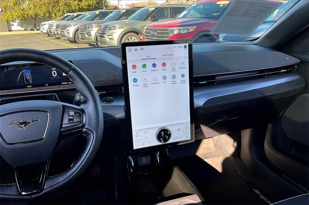 2021 FORD MUSTANG MACH-E - Image 4
