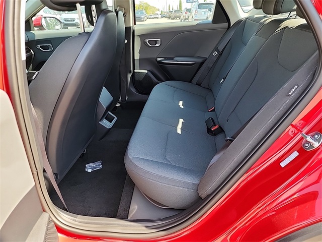 2025 Kia K4 LXS photo 10