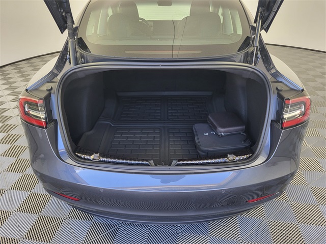 2022 Tesla Model 3 Long Range photo 15