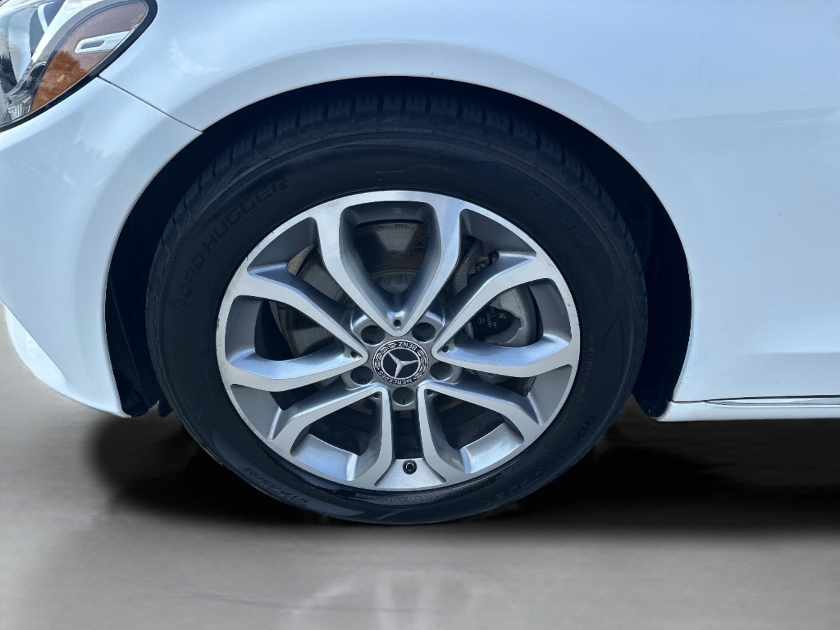 2018 Mercedes Benz C 300 photo 25