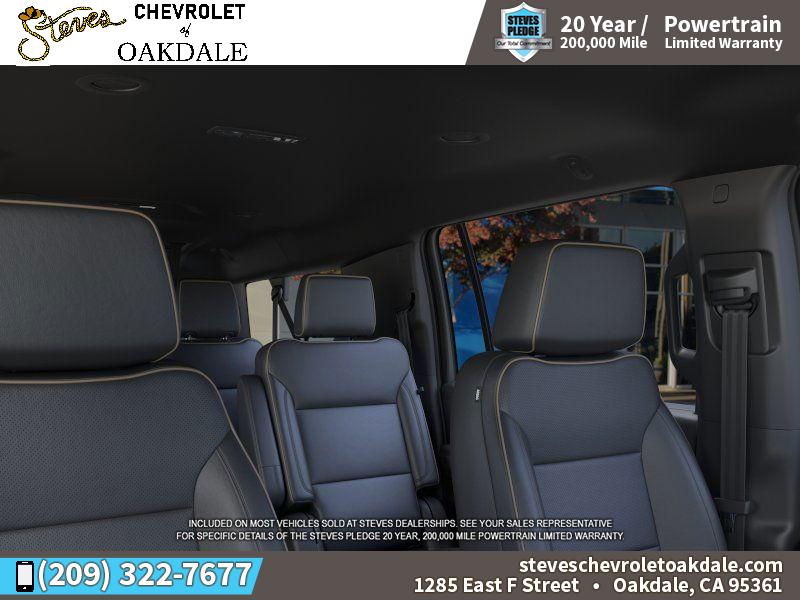 2025 Chevrolet Suburban Premier photo 16