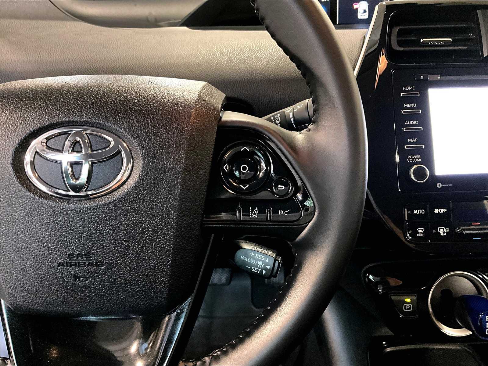 2021 Toyota Prius Prime LE photo 23