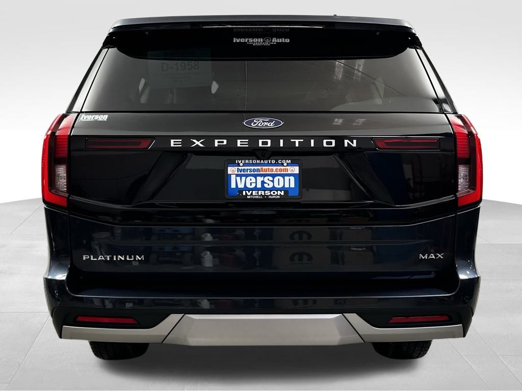 2025 Ford Expedition MAX Platinum photo 4