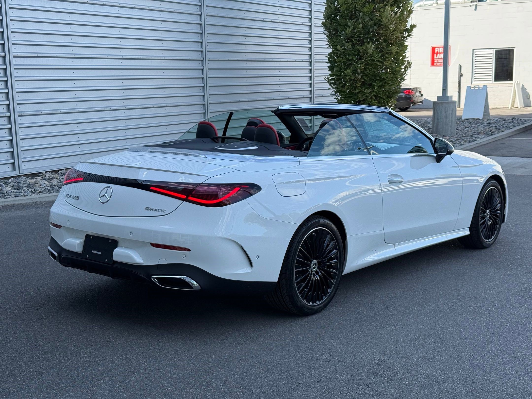 2026 Mercedes Benz CLE 450 4MATIC Cabriolet photo 3