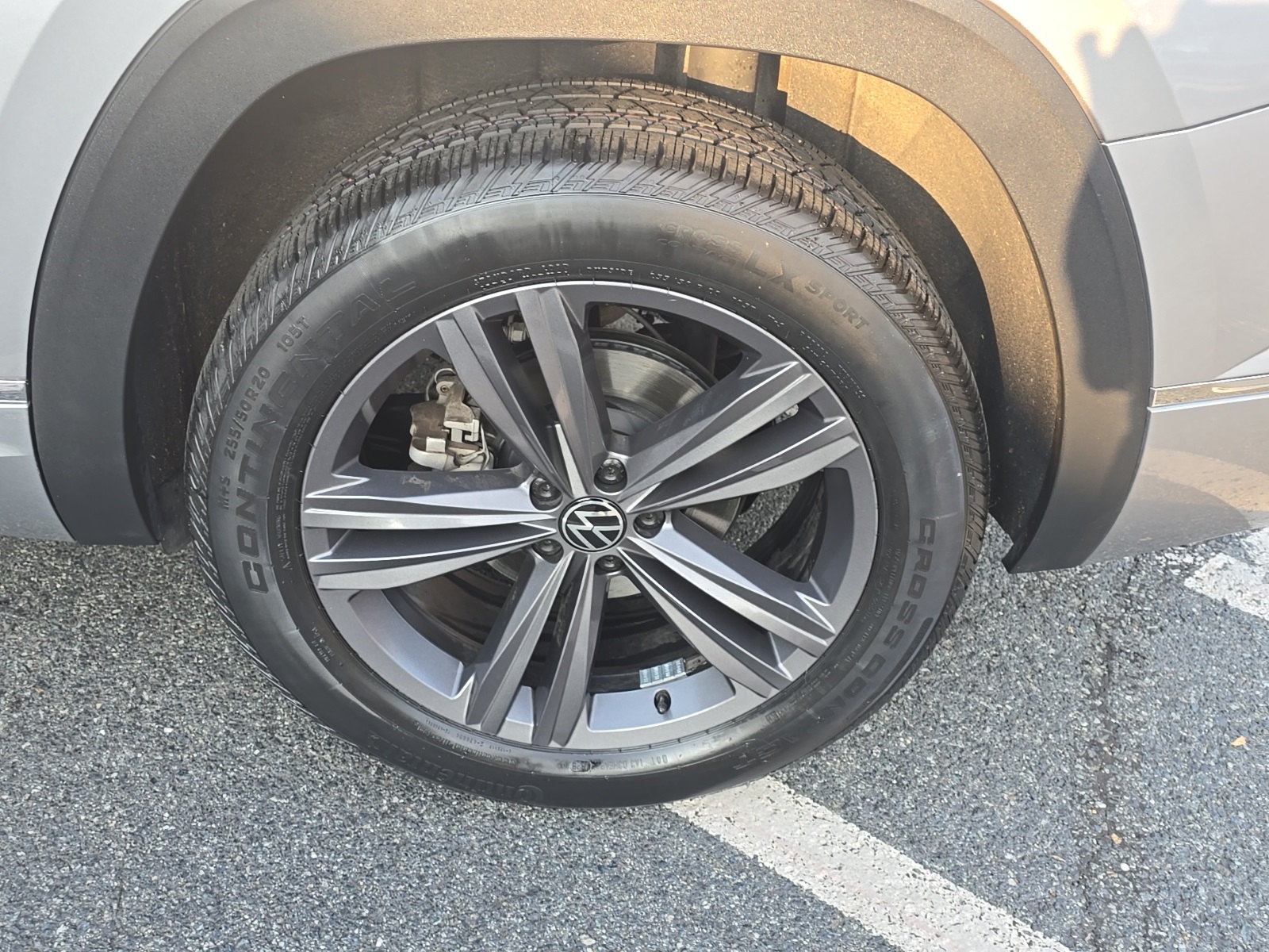 2022 Volkswagen Atlas V6 SEL R-Line photo 8