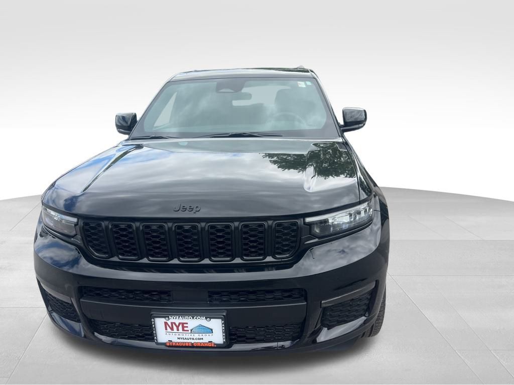 2025 Jeep Grand Cherokee Limited photo 7