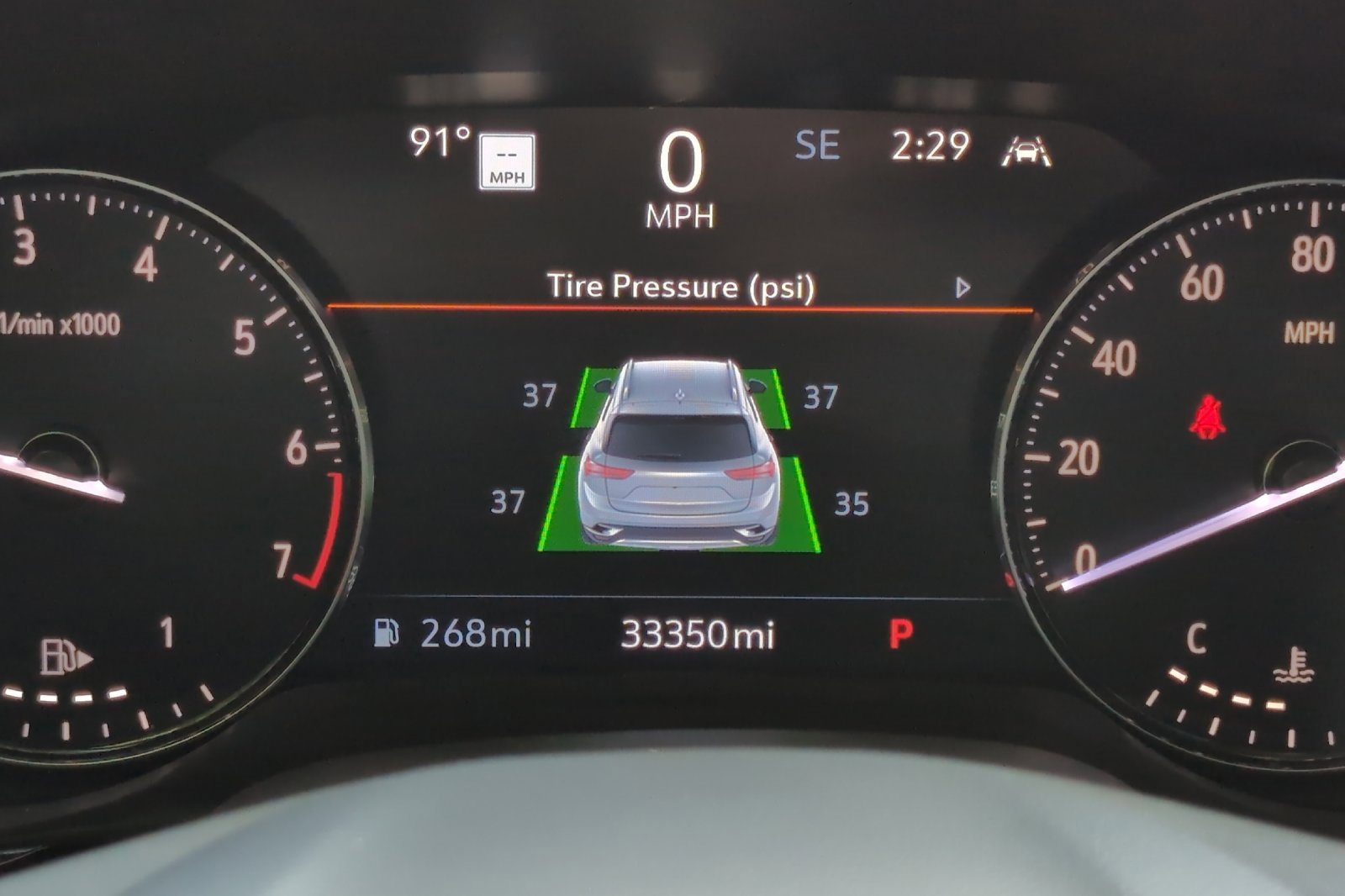 2022 Buick Envision Essence photo 22