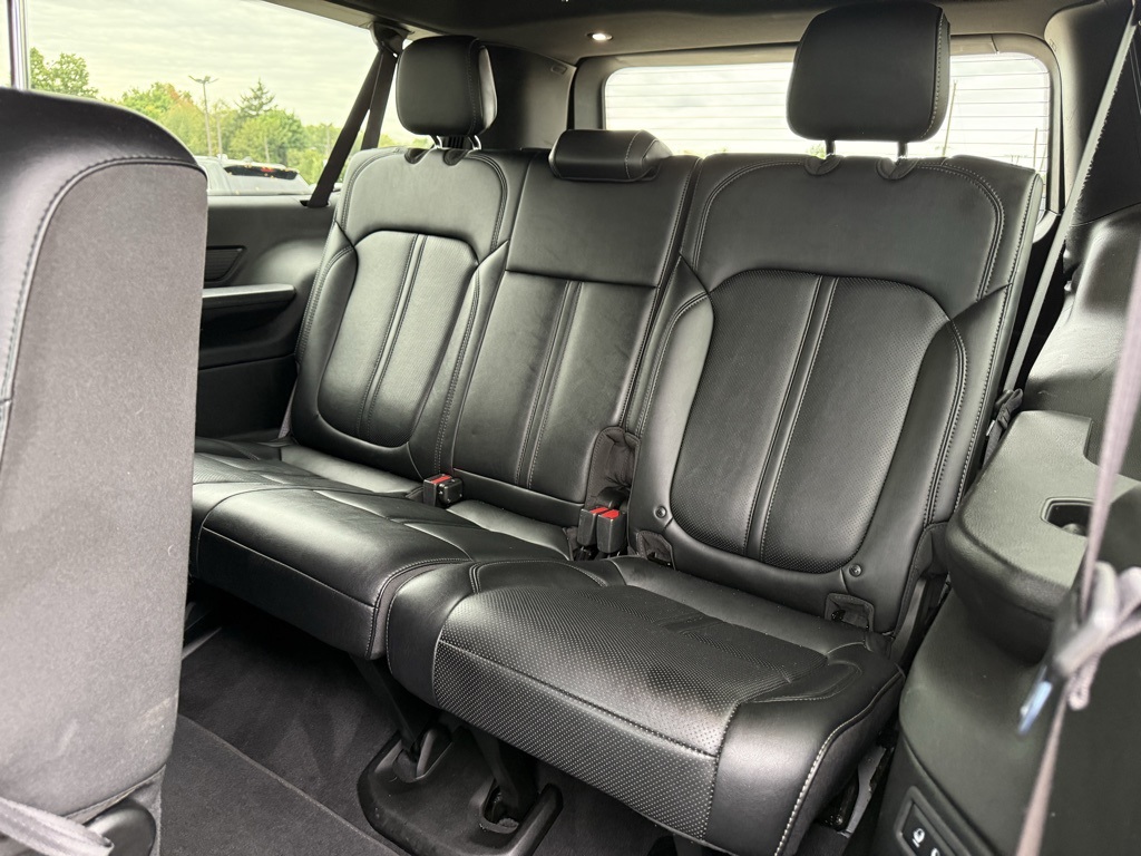 2024 Jeep Wagoneer L Series II photo 25