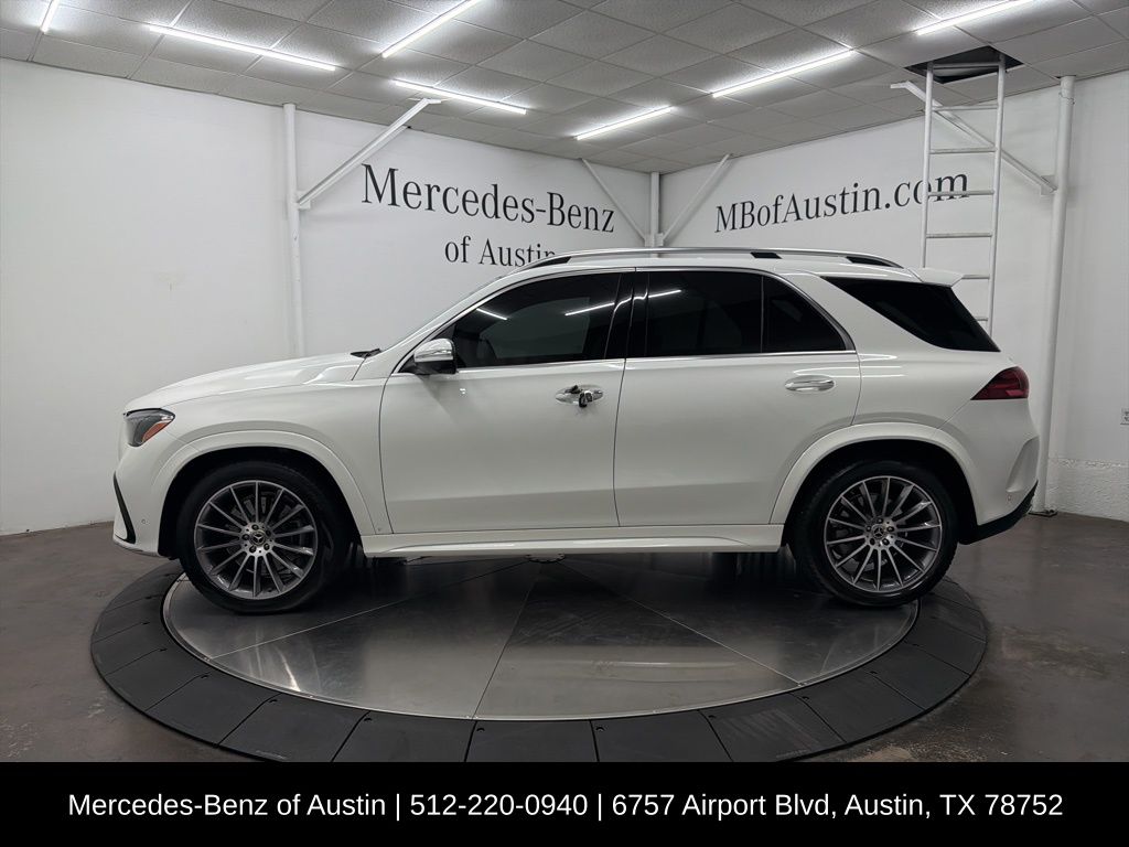 2025 Mercedes Benz GLE 450 4MATIC photo 2