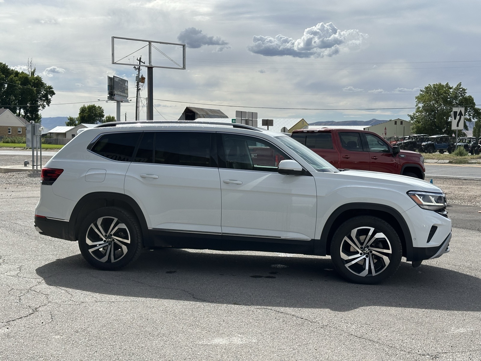 2021 Volkswagen Atlas SEL Premium photo 3