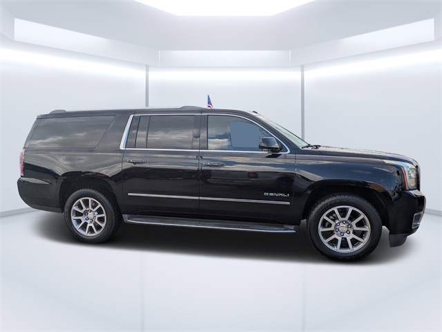 2015 Gmc Yukon XL Denali photo 2