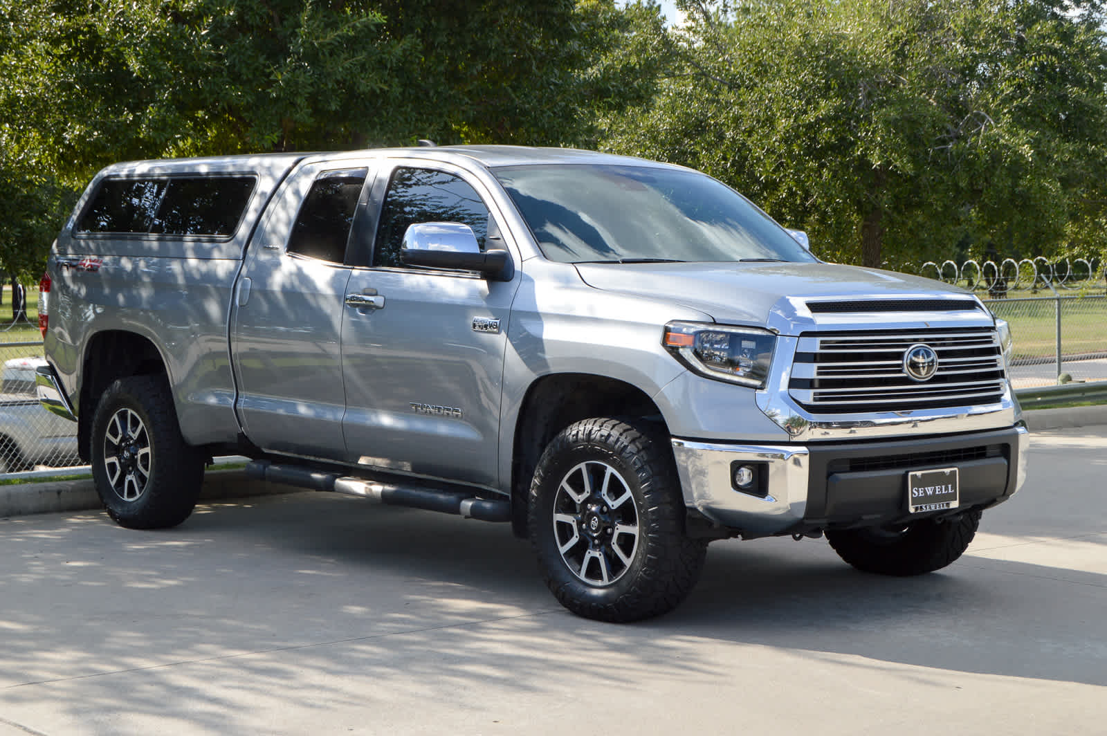 2021 Toyota Tundra Limited Grade photo 3