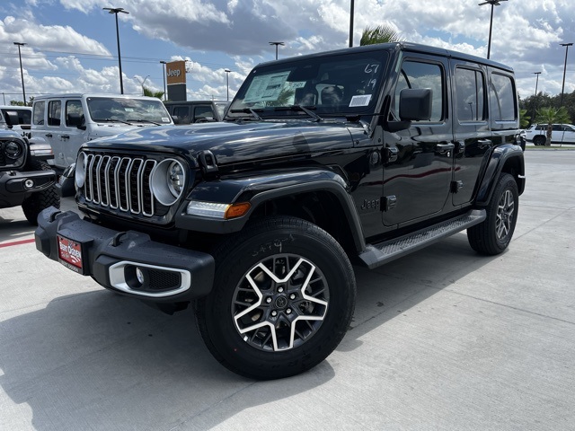 2025 Jeep Wrangler Sahara photo 3