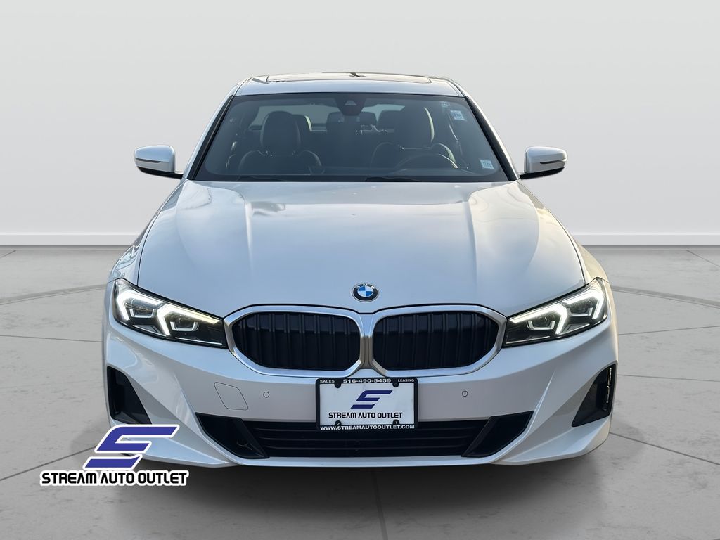 2024 Bmw 330i xDrive photo 2
