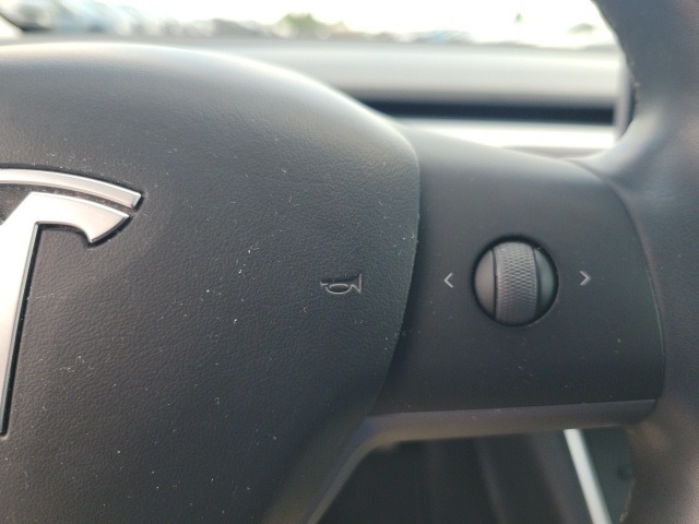 2018 Tesla Model 3 Long Range photo 7