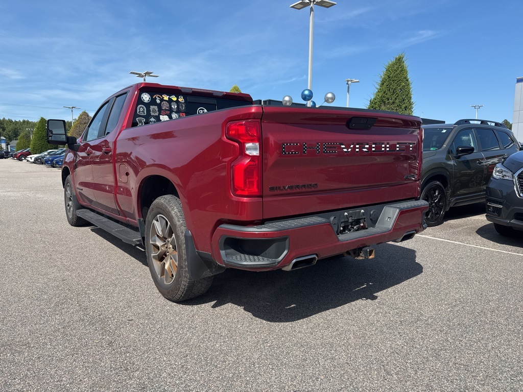 2020 Chevrolet Silverado 1500 RST photo 3