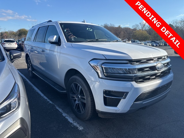 2023 Ford Expedition MAX Limited's photo