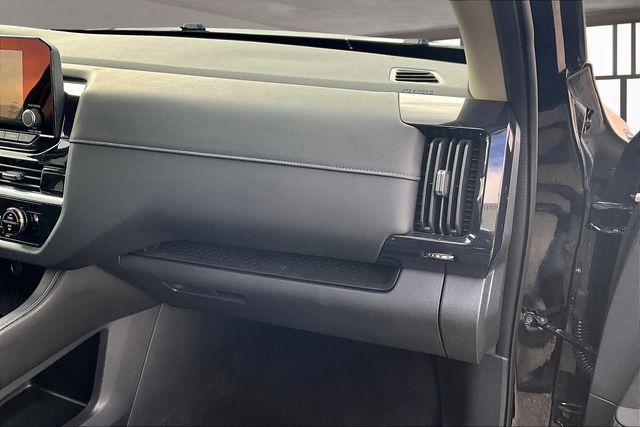 2022 Nissan Pathfinder SV photo 18