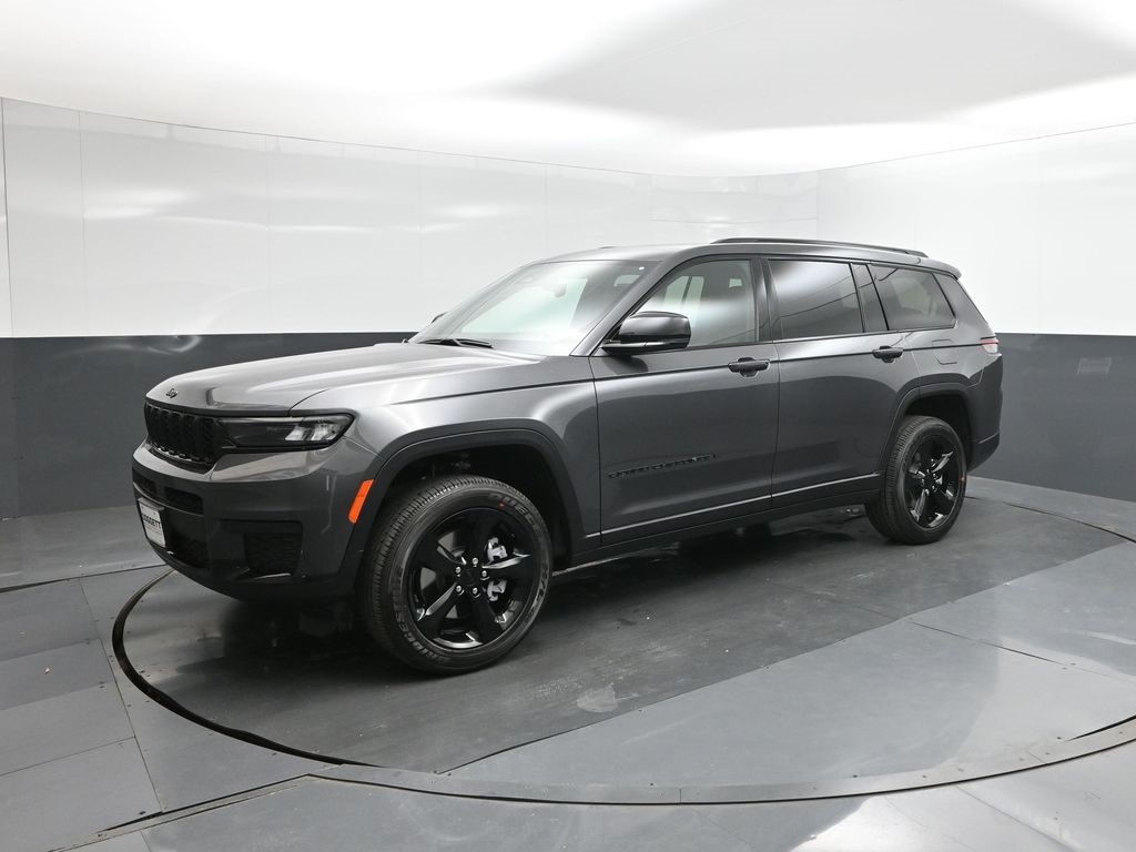 2025 Jeep Grand Cherokee L Altitude's photo