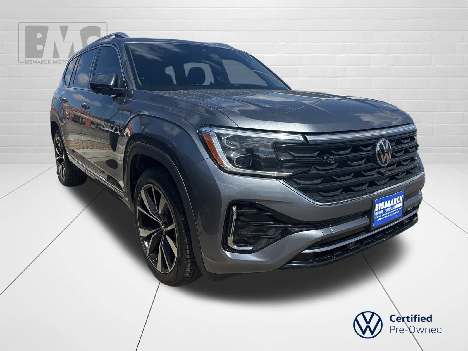 2024 Volkswagen Atlas SEL Premium R-Line photo 2