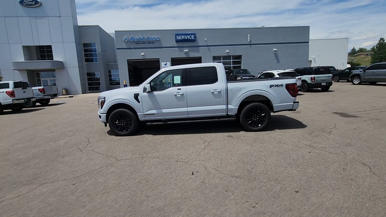 2025 Ford F-150 Lariat photo 2