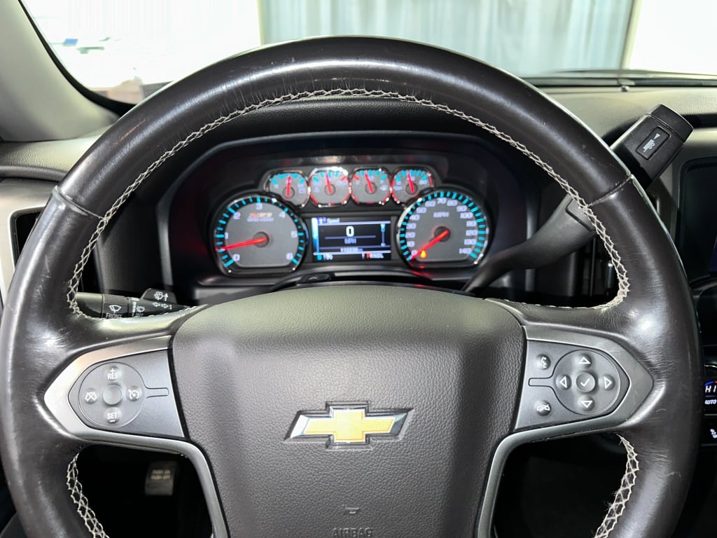 2018 Chevrolet Silverado 1500 LT photo 3