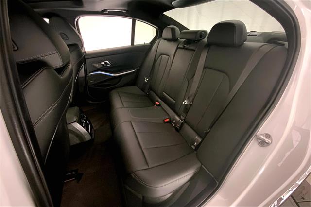 2024 Bmw 330i photo 12