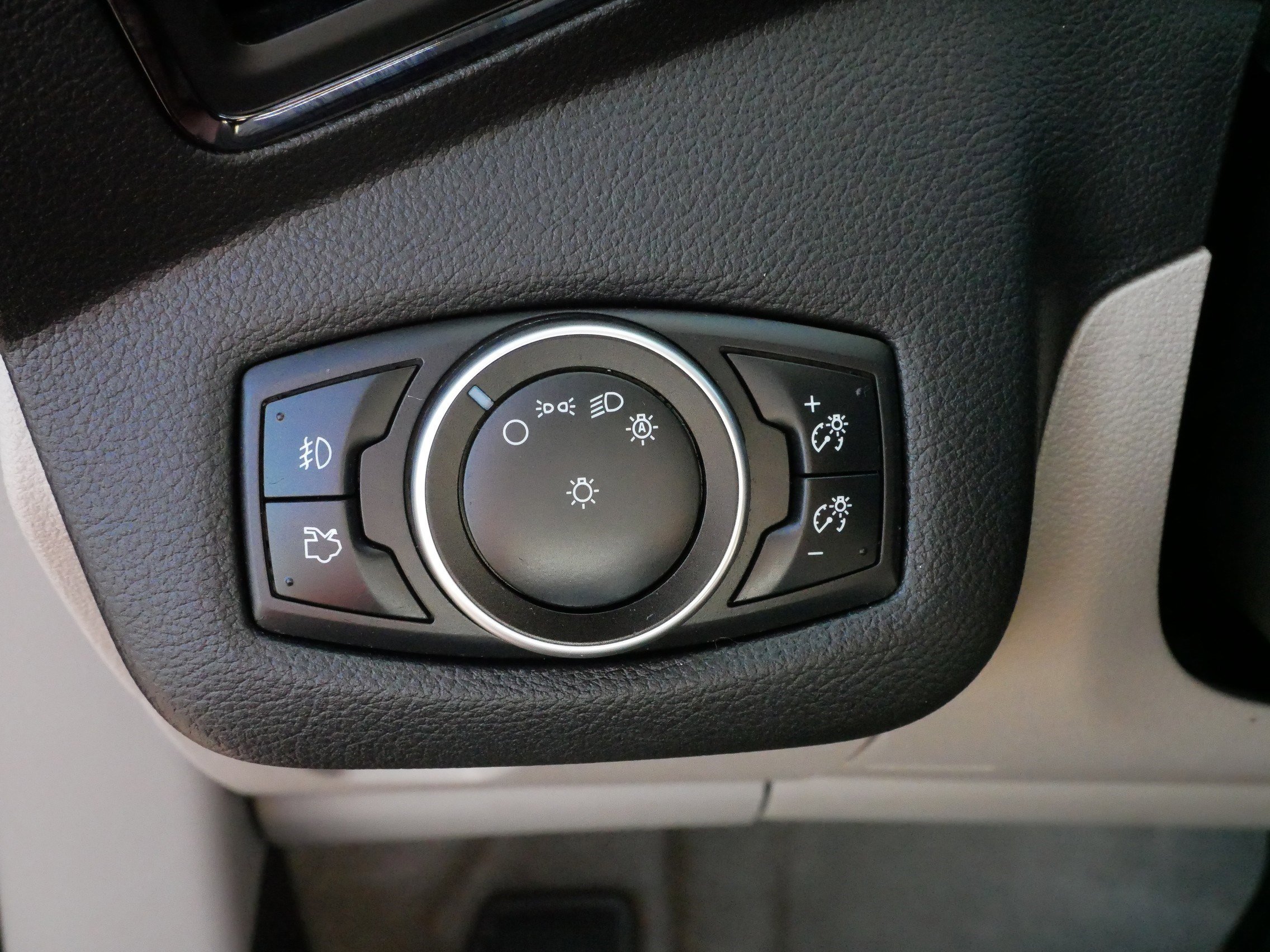 2016 Ford Escape Titanium photo 22