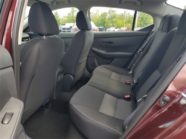 2025 Nissan Sentra SV photo 5