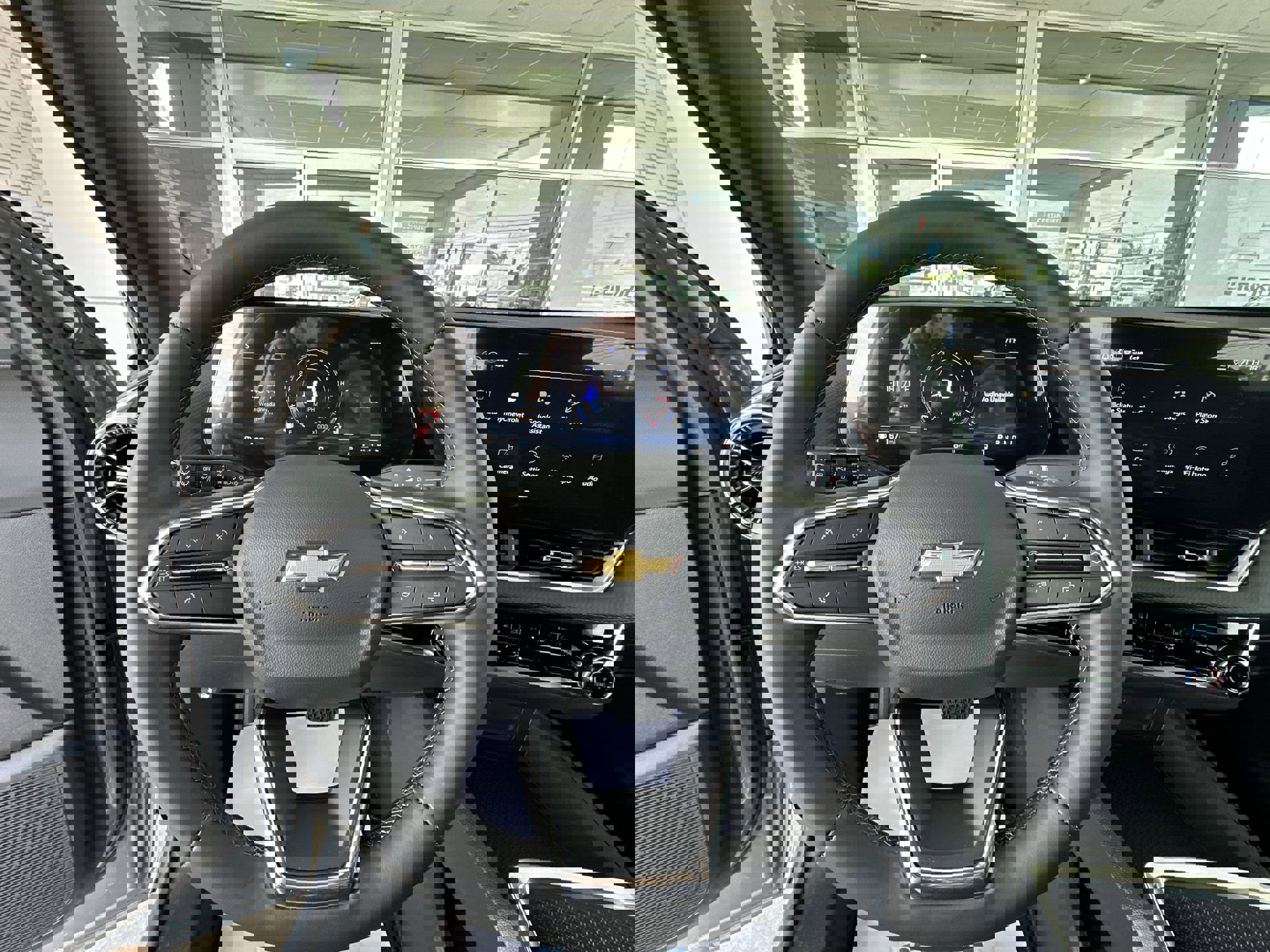 2026 Chevrolet Equinox LT photo 11