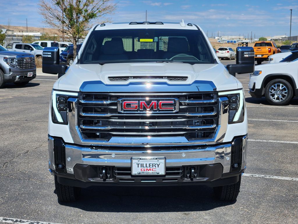 2025 Gmc Sierra 3500 HD SLT photo 3